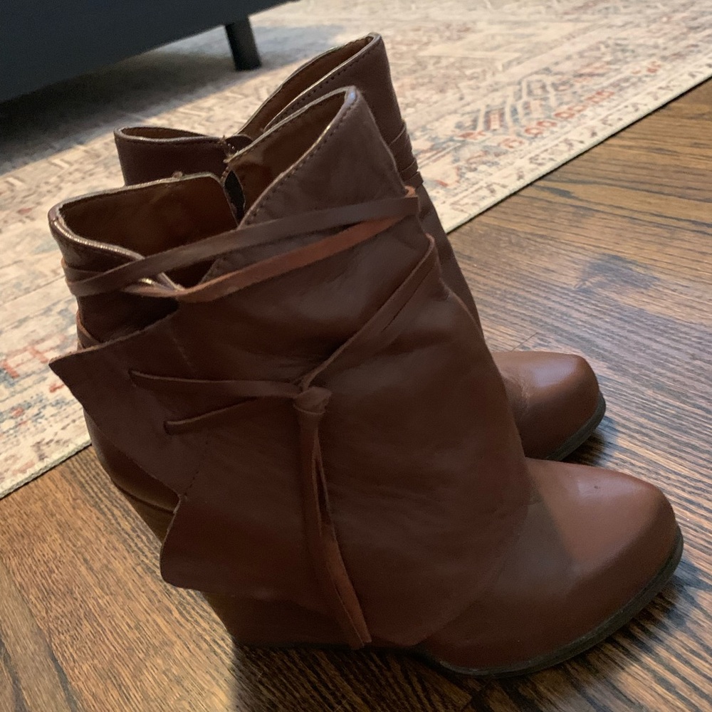 BCBG wedge bootie